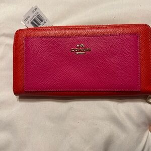 Coach Accordion ZIP WALLET IN BICOLOR CROSSGRAIN LEATHER (F52756) Pink and Red